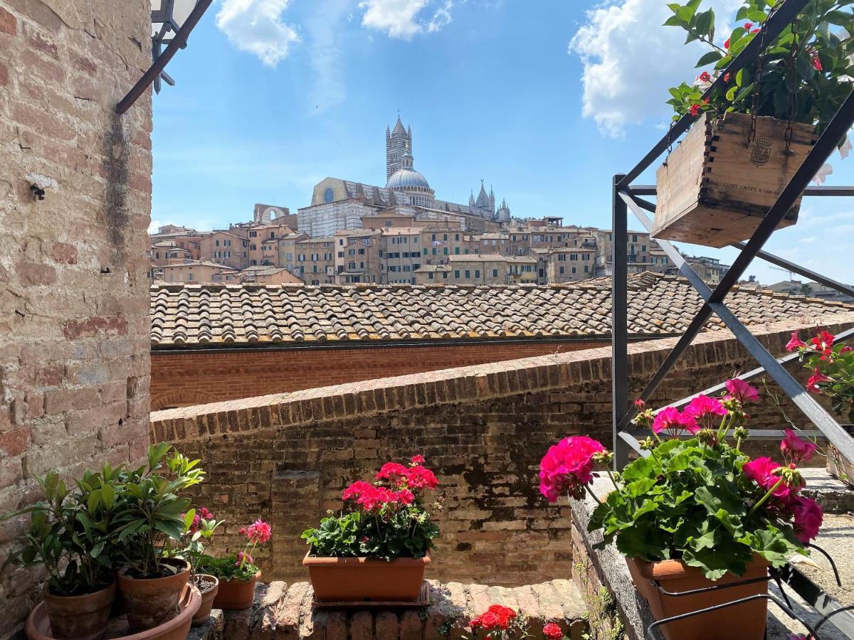 Camporegio 31- In Centro Con Vista Sul Duomo Siena Exterior photo